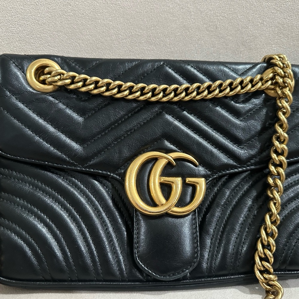 Gucci Black Leather Shoulder Bag